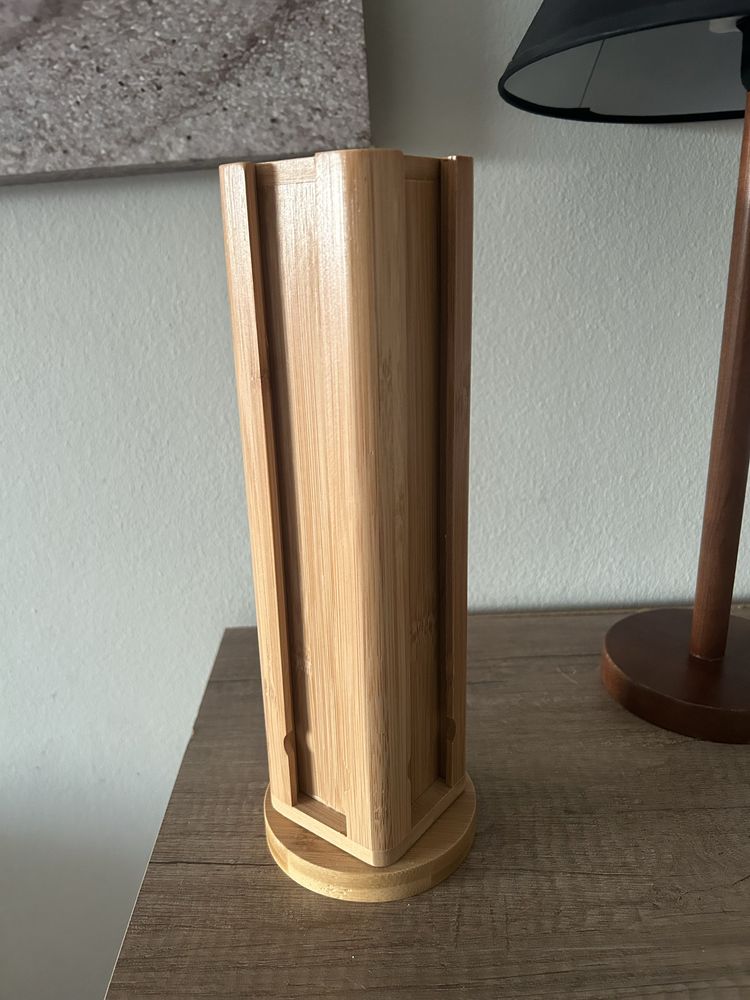 Suporte para cápsulas de café pequenas.