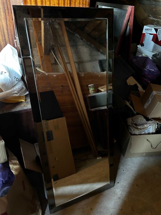 Duże prostokątne lustro wiszące