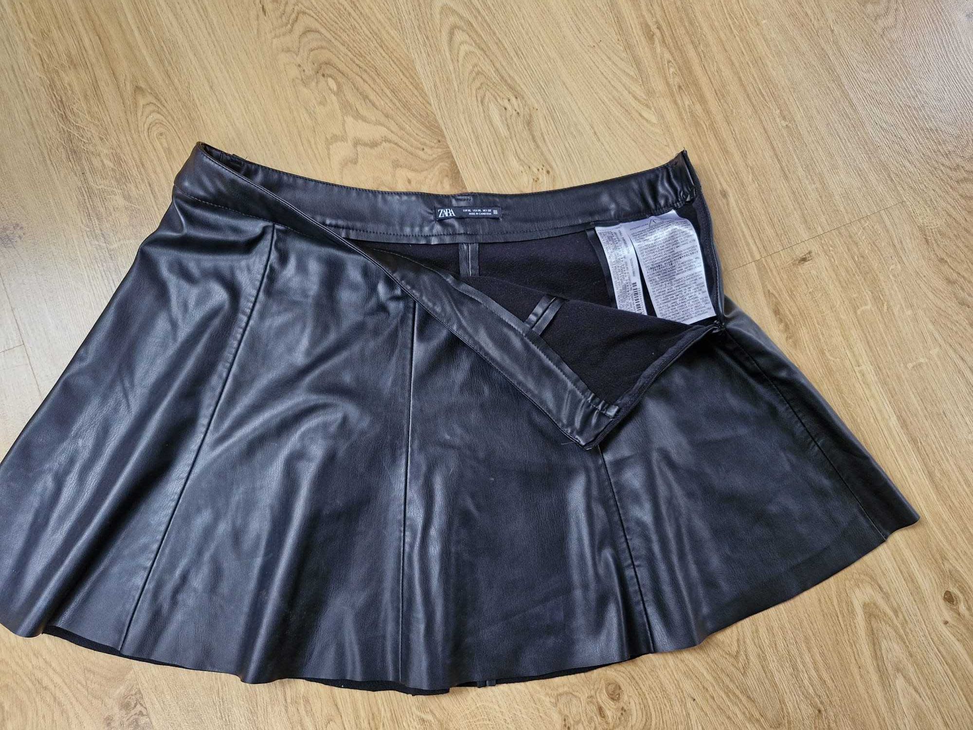 czarna skórzana spódniczka mini Zara