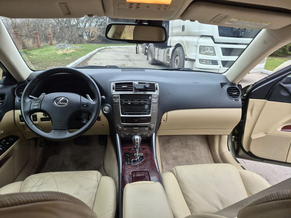 Продам Лексус is