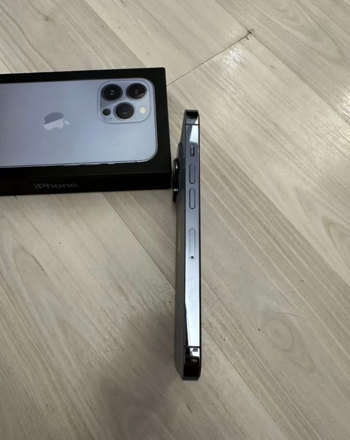 Продам IPhone 13 Pro 256