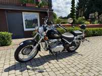 Suzuki Intruder Suzuki Intruder 125 na kat. B 2004r. 15tys km Dodatki!!