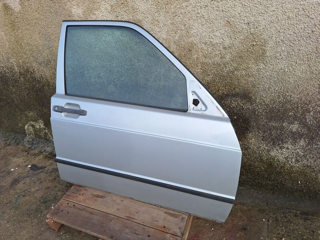 Porta mercedes 190