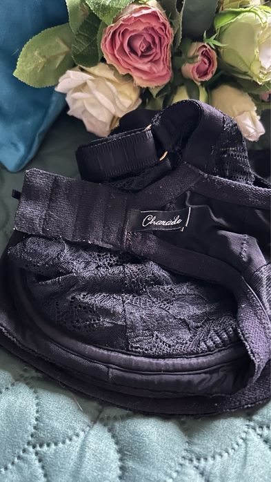 Czarny Biustonosz modelujący Charade 65J 30J