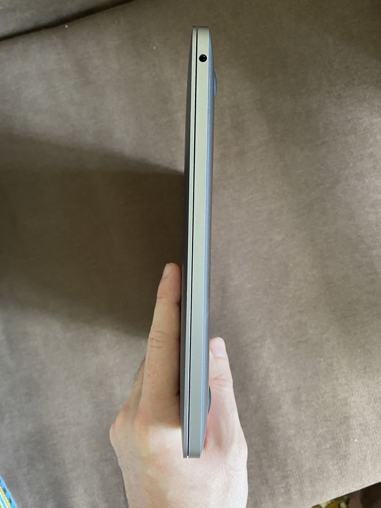 Новый Macbook pro M1 16/256, макбук про м1