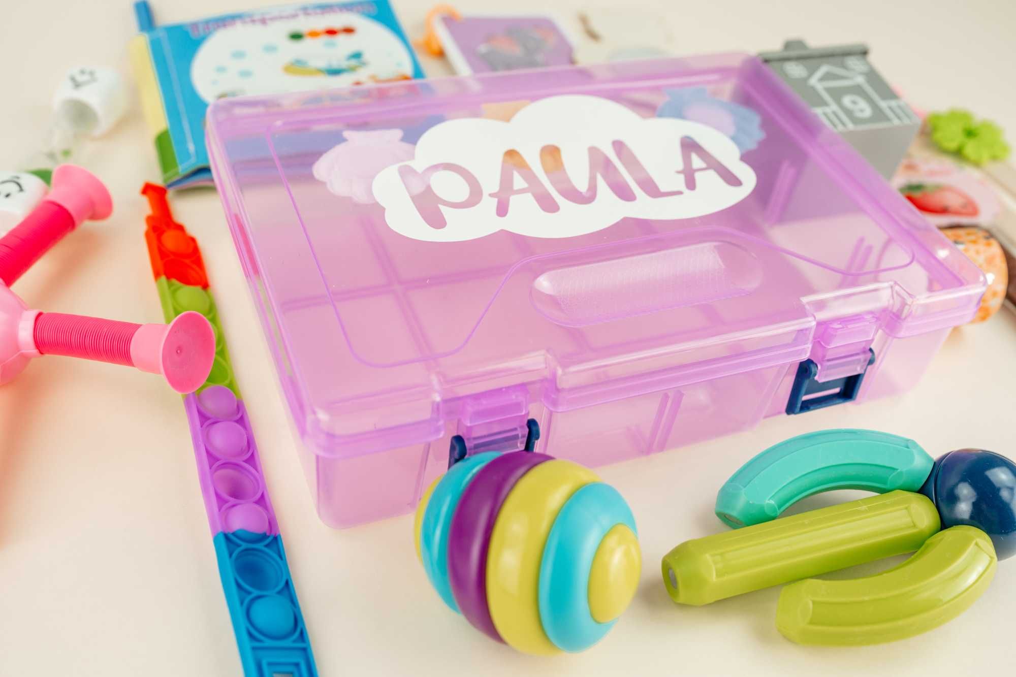 TRAVEL BOX Zestaw zabawek na podróż [0-18 miesięcy]