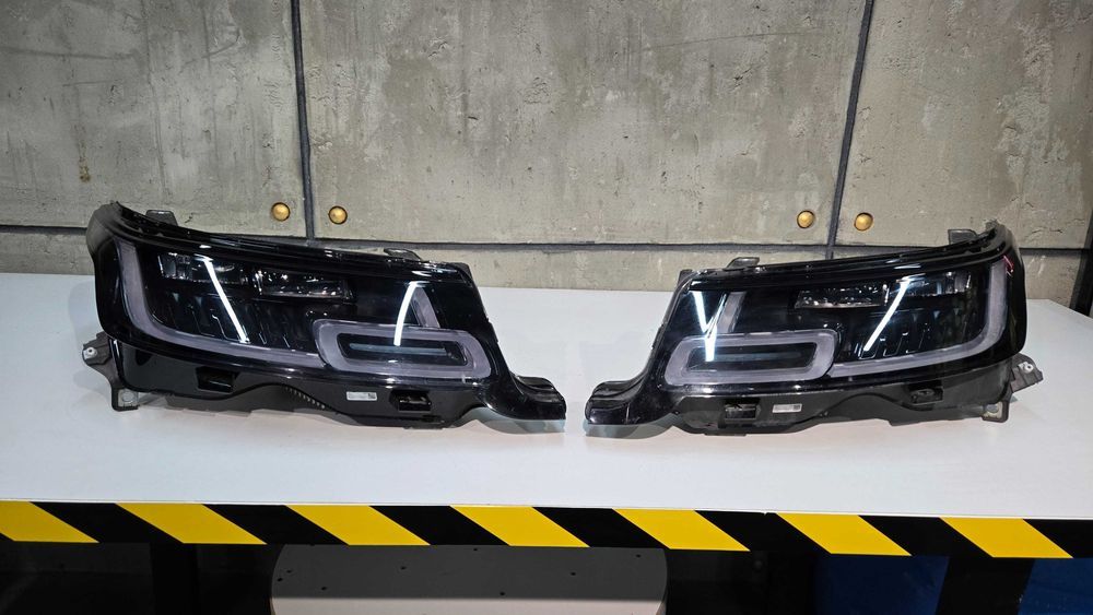 Range Rover Sport L494 фари Full LED оригінал Європа