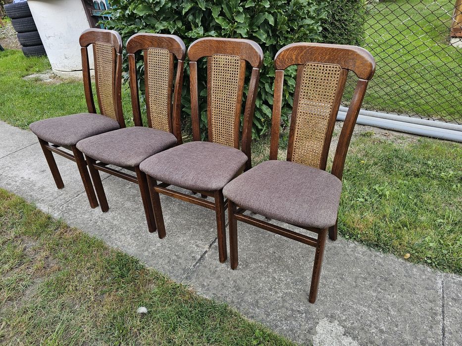 Крісло дерев'яне