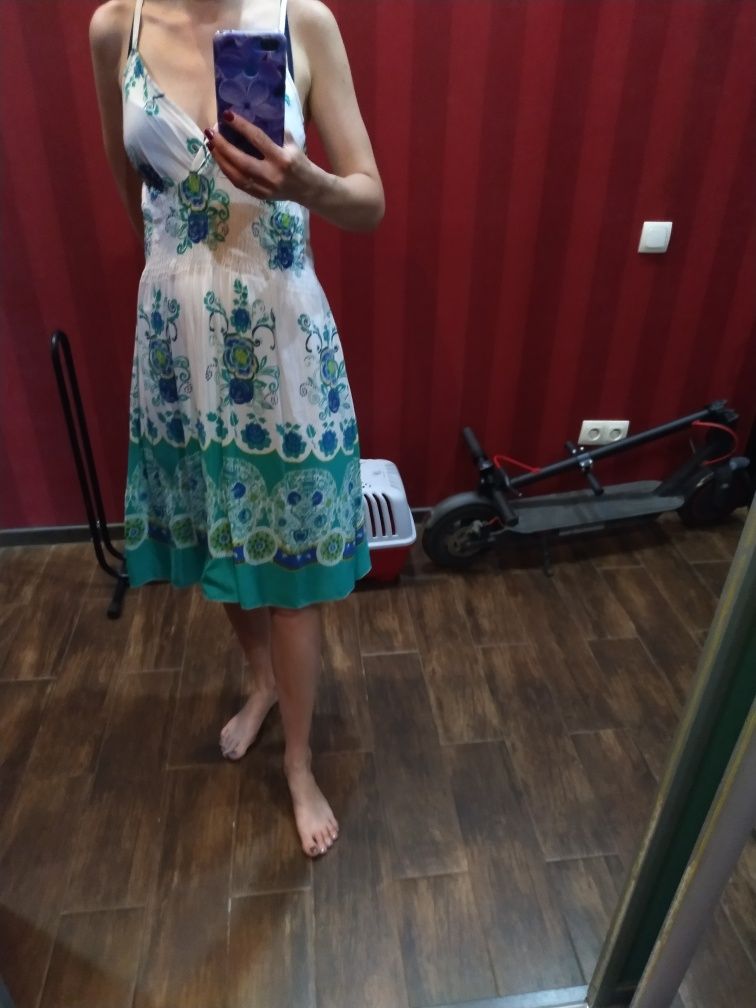 Продам летние платья