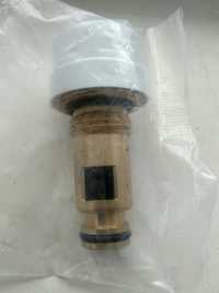 Клапан для стального радиатора с наружной резинкой Kiran