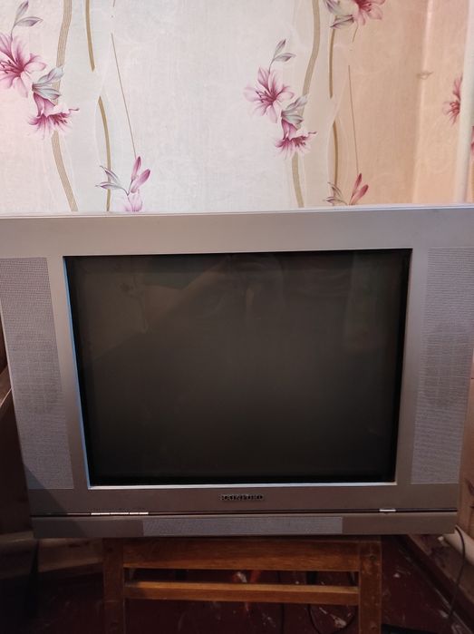 Продам телевизор