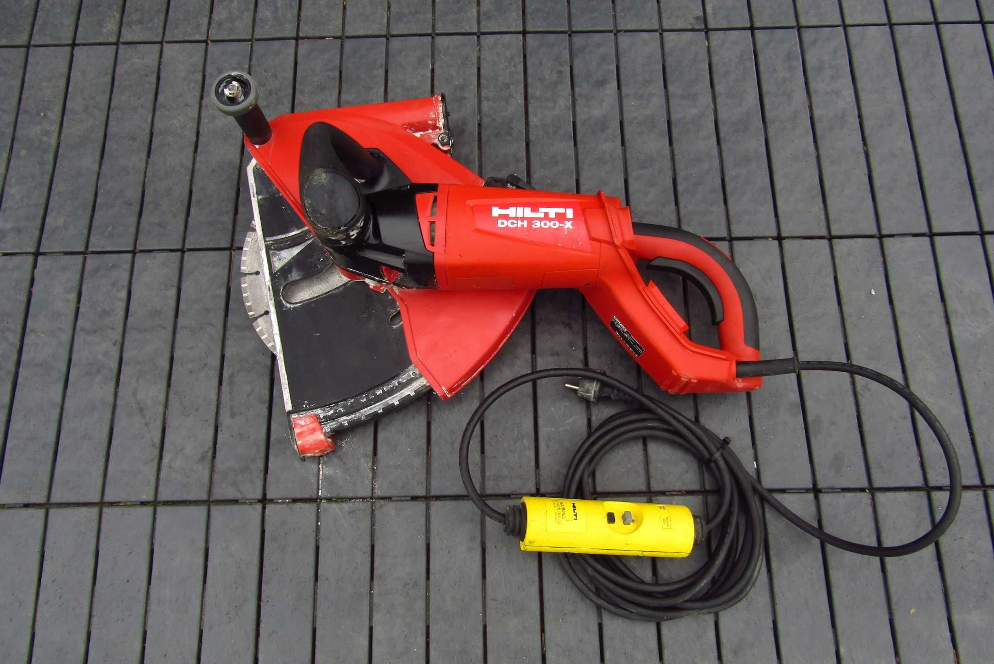 Przecinarka Elektryczna HILTI DCH 300-X na mokro i sucho