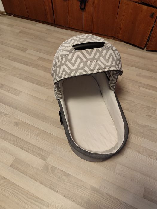 Продам коляску 2в1