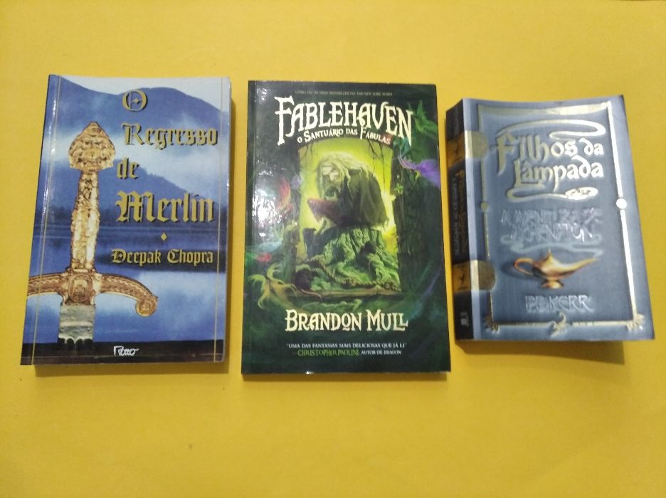 Vários Livros: O Regresso de Merlin; O Aprendiz do tempo; Graal. ,etc