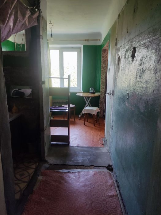 Продам 3-х кімнатну квартиру у центрі Чугуїва