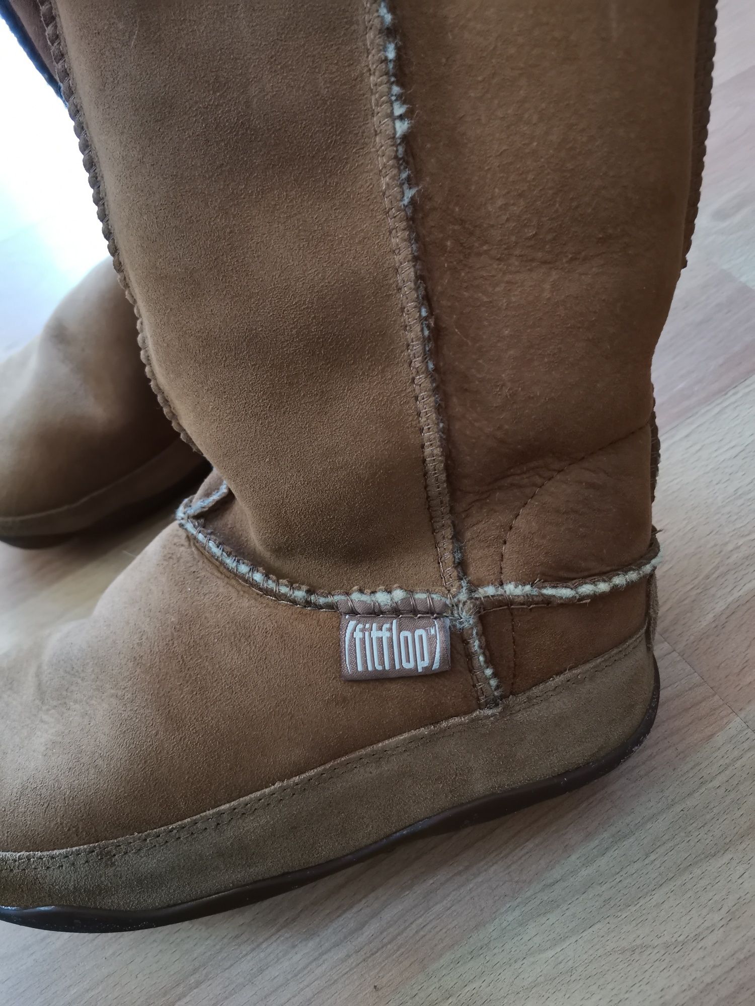 Buty zimowe śniegowce wysokie z naturalnym futrem brązowe 37 FITFLOP