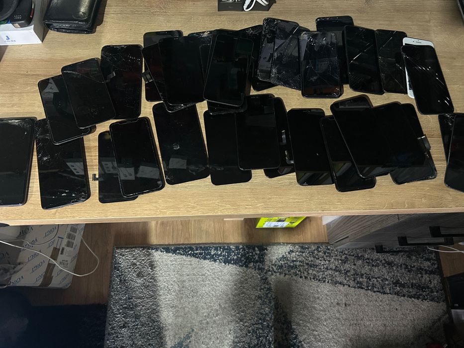 Ekrany wyświetlacze iPhone 40 sztuk