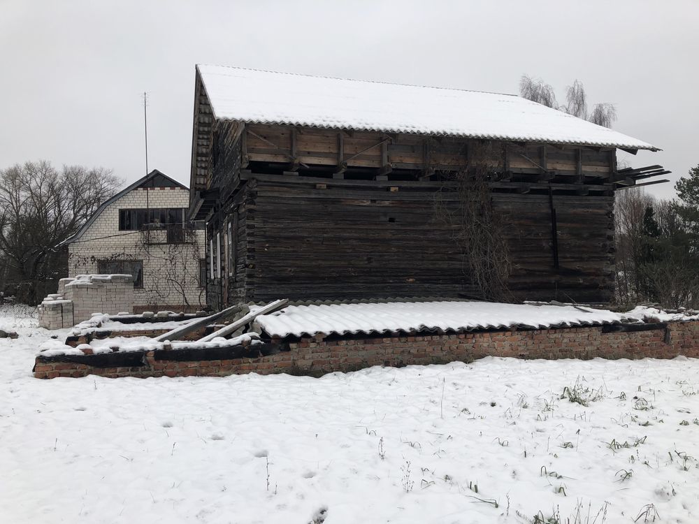 Земельный участок с домом в Новгороде-Северском