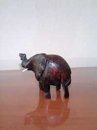 Pamiątka drewniana figurka słoń Afryka
