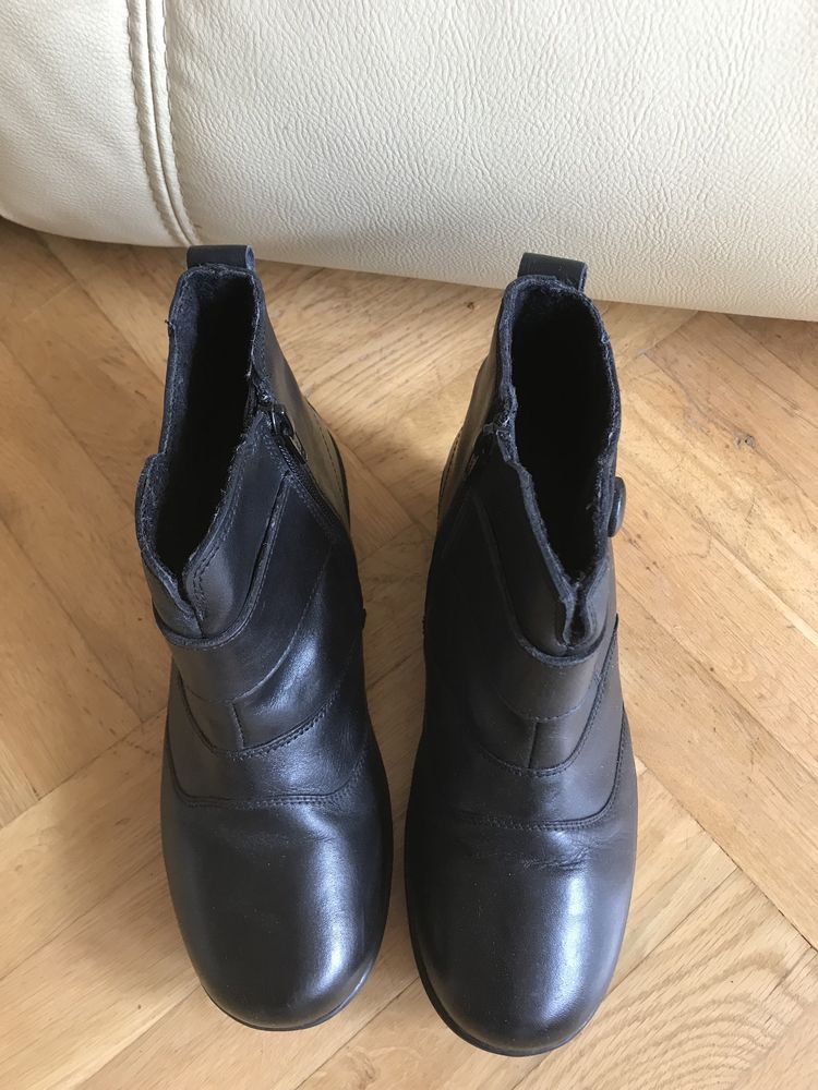 Buty nieocieplane jak nowe skóra roz.37