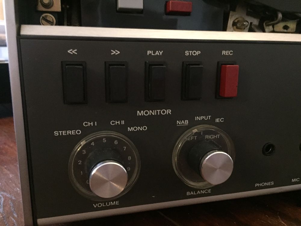 Revox - Studer A77 4-ro ścieżkowy magnetofon