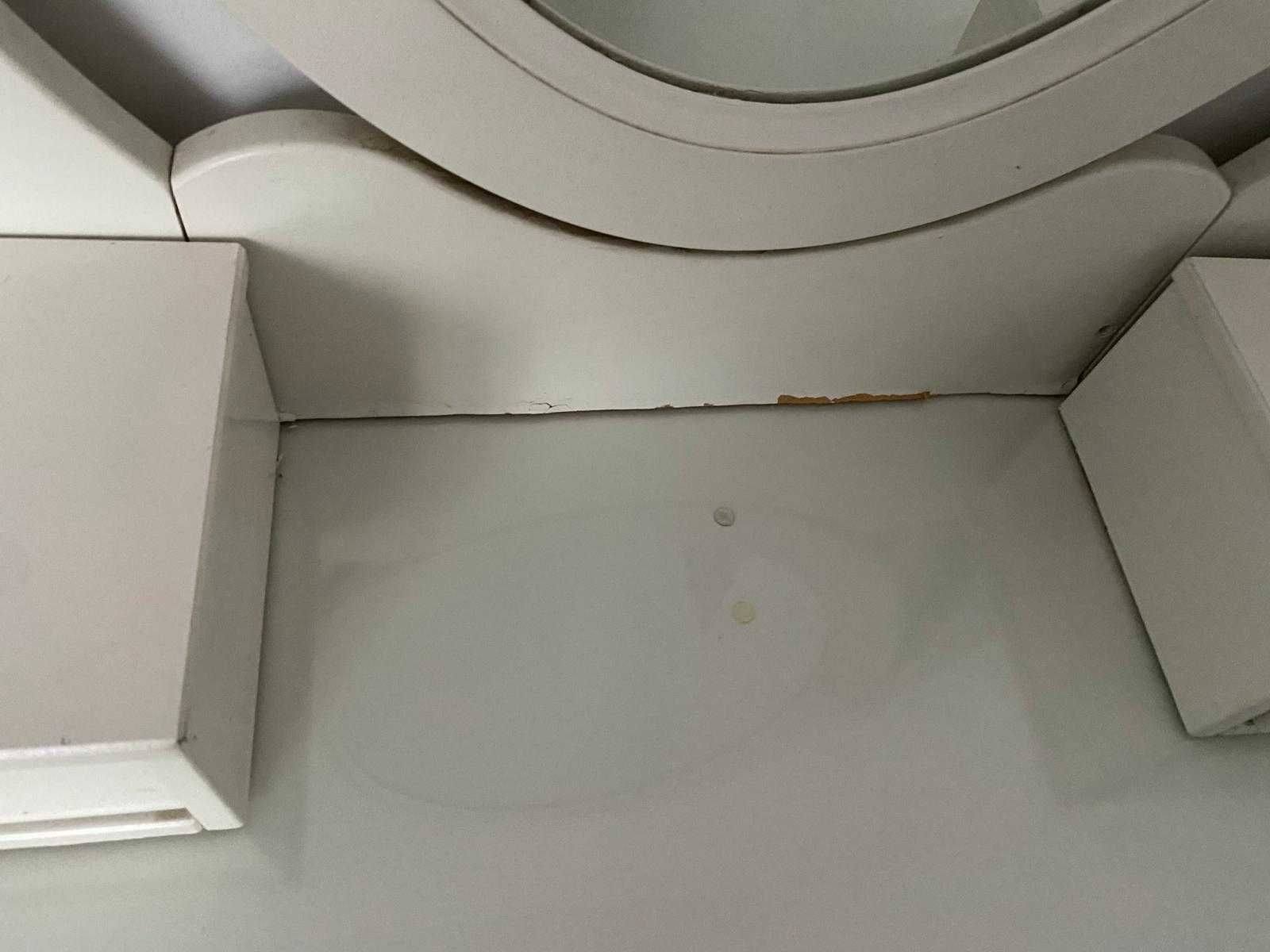 Toaletka biała Ikea Hermes