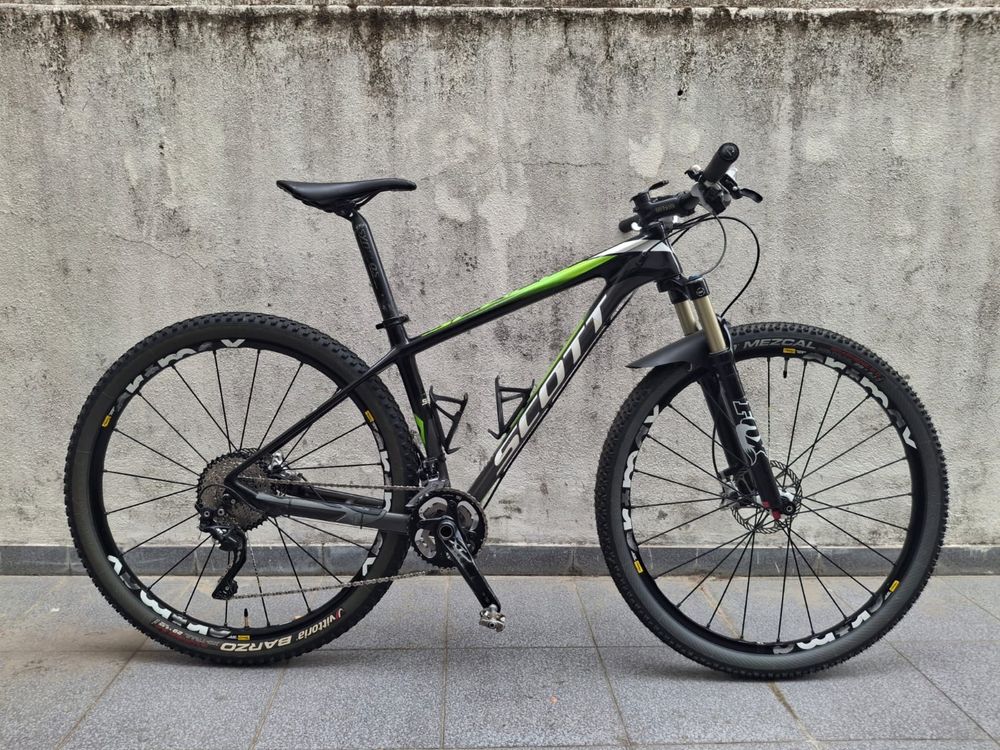 Vendo bicicketa de btt scott scale 920 carbono