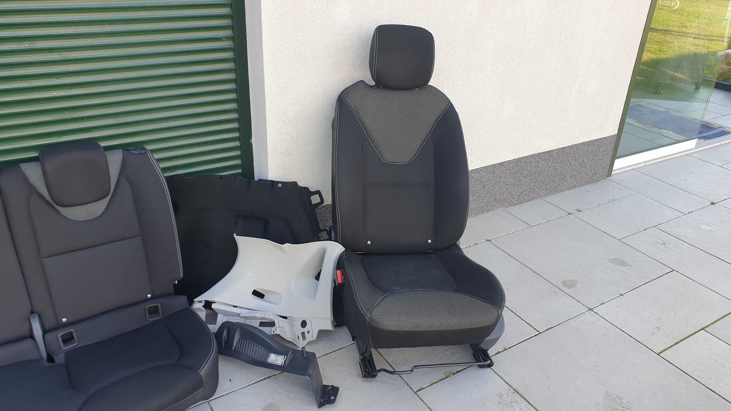 Renault clio IV 4 tylna kanapa fotel przekładka z vana pasy boczki
