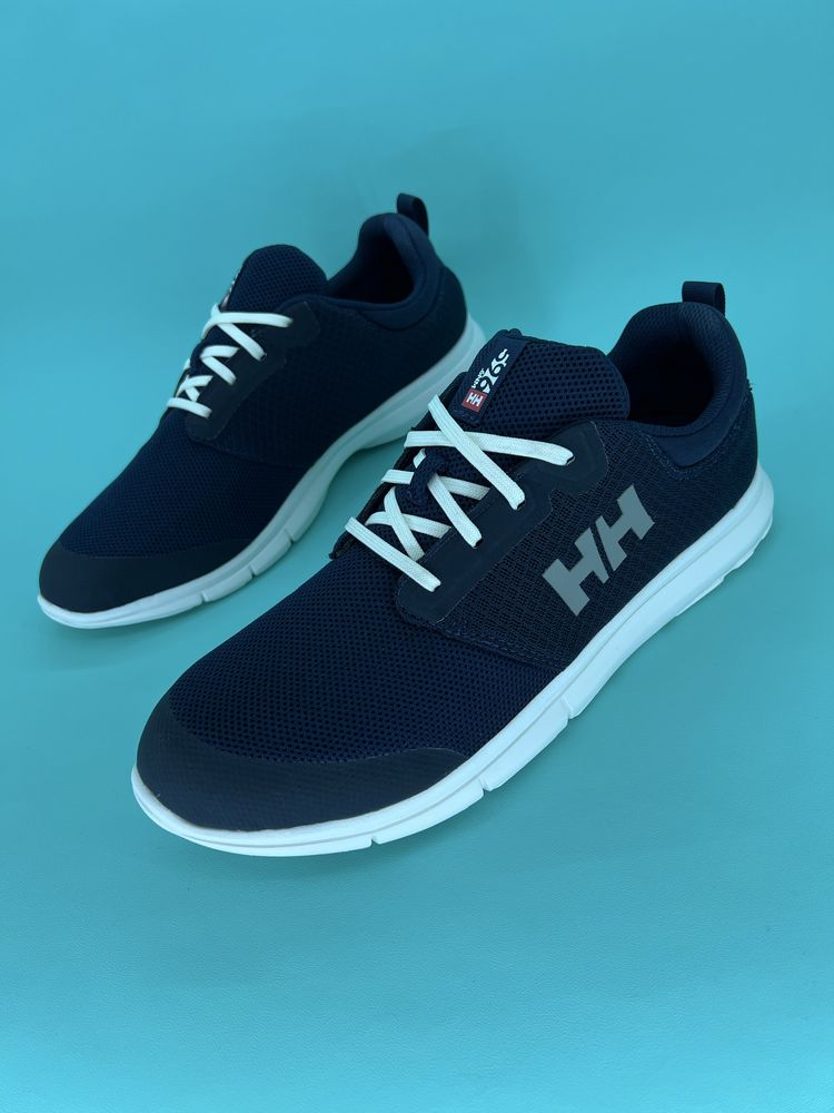 Кросівки 46р. Helly Hansen