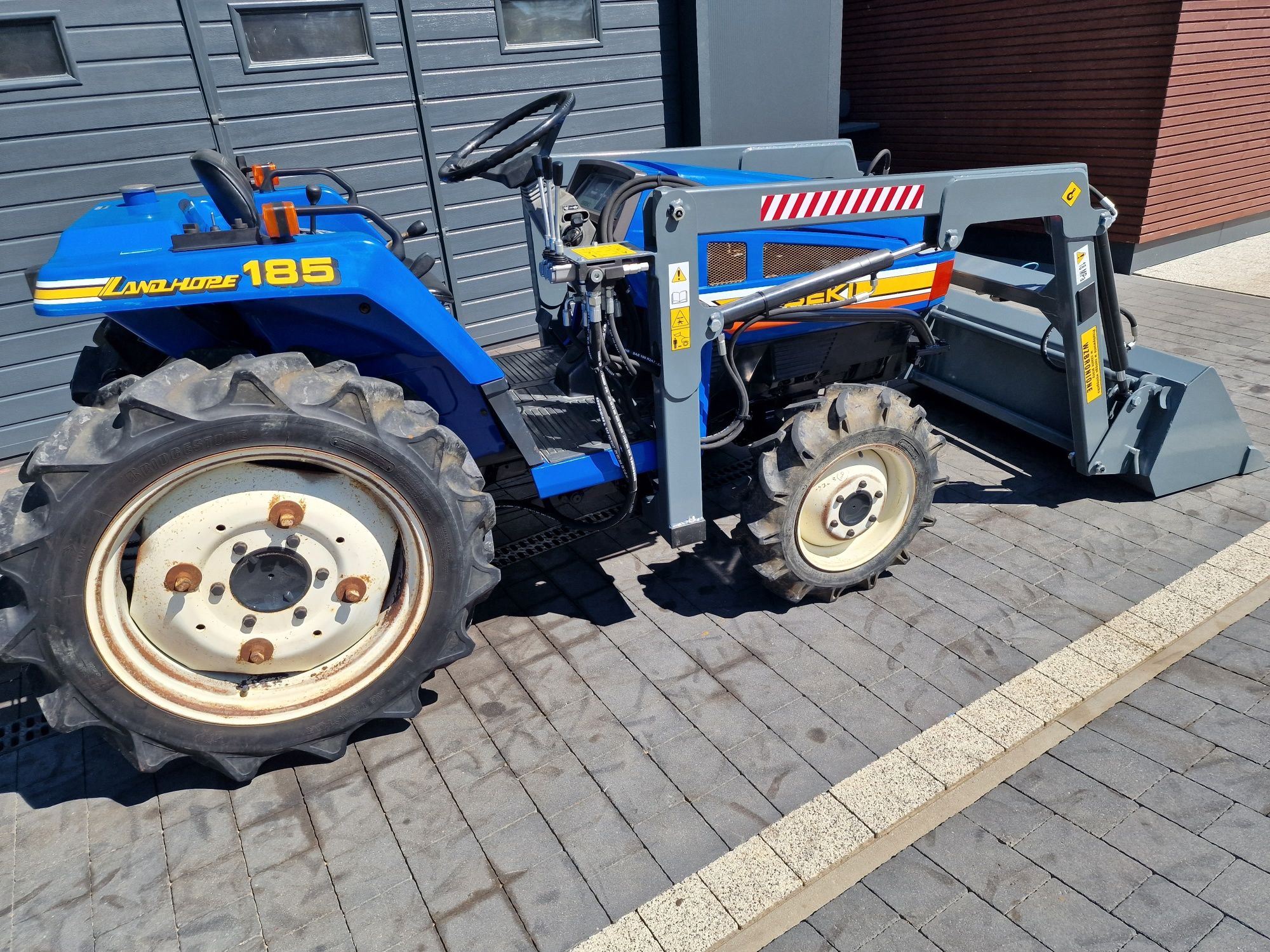 Iseki TU185,4x4,ładowacz czołowy,mini traktor,japoński,traktorek