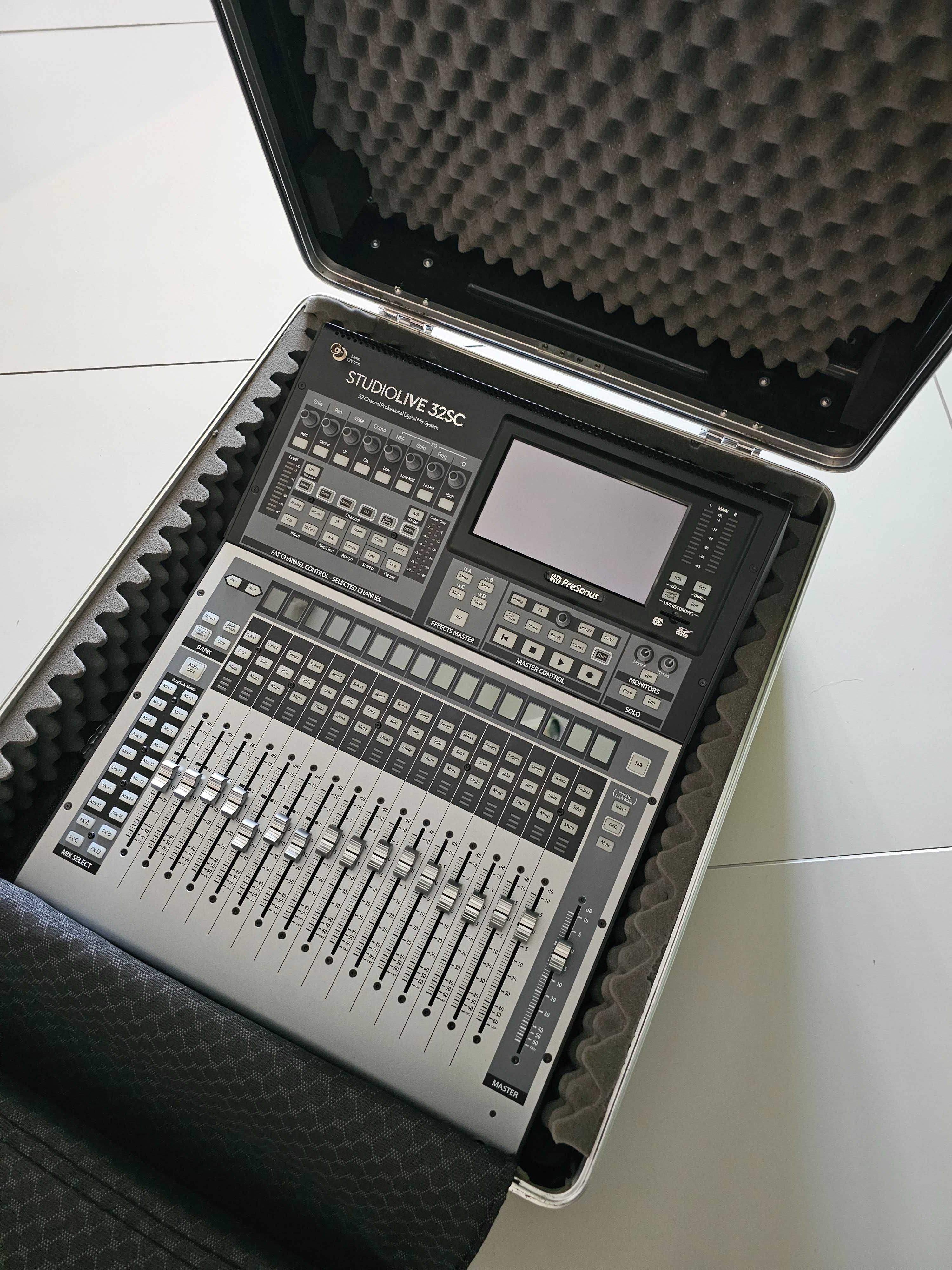 PreSonus Studiolive 32SC + Studiolive 24R / Mikser + Mixer (stagebox)