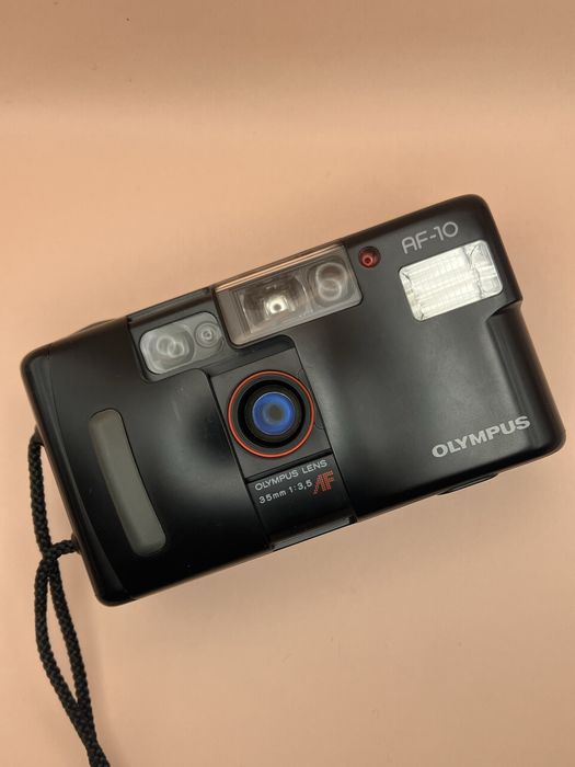 Плівкова камера Olympus AF-10