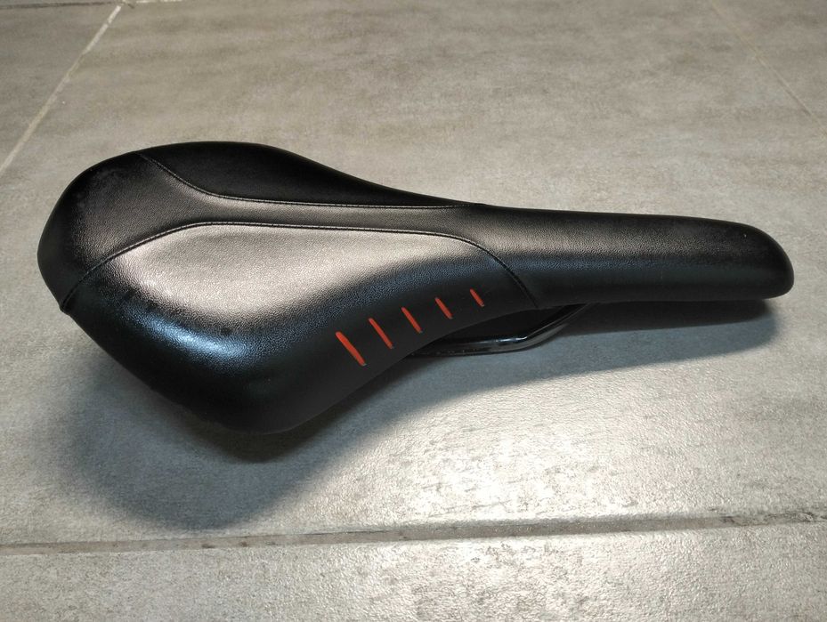 Selim Fizik Antares 140mm