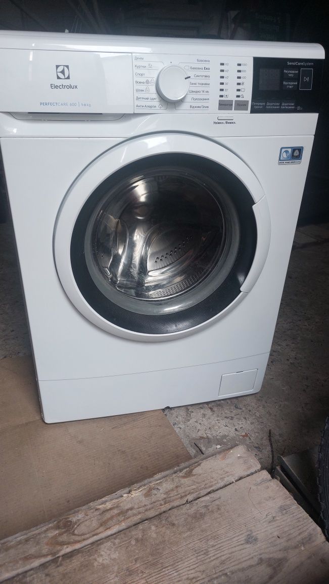 пральна машинка 6 кг electrolux