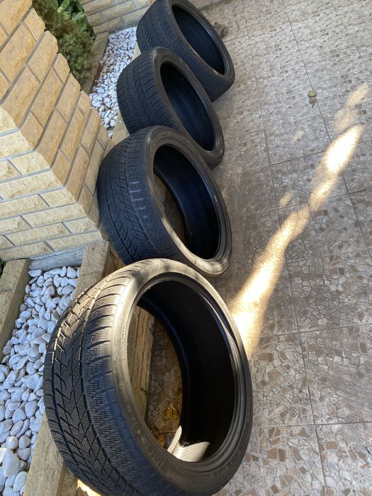 Шини Резина 275/35/20 + 245/40/20 R20 ROADMARCH Разноширокая