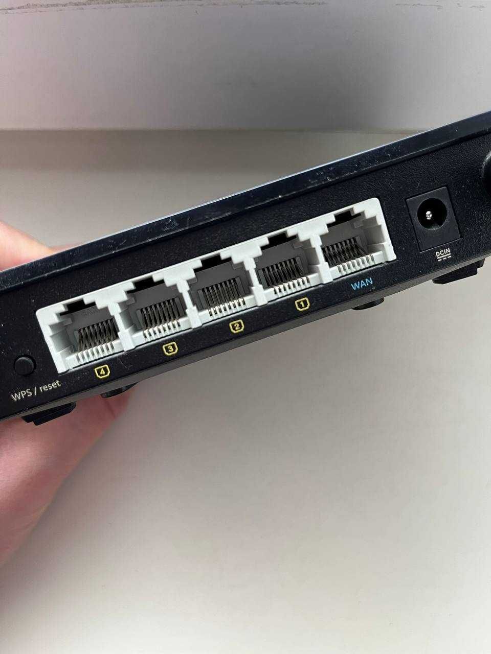 Маршрутизатор ASUS RT-N12E
