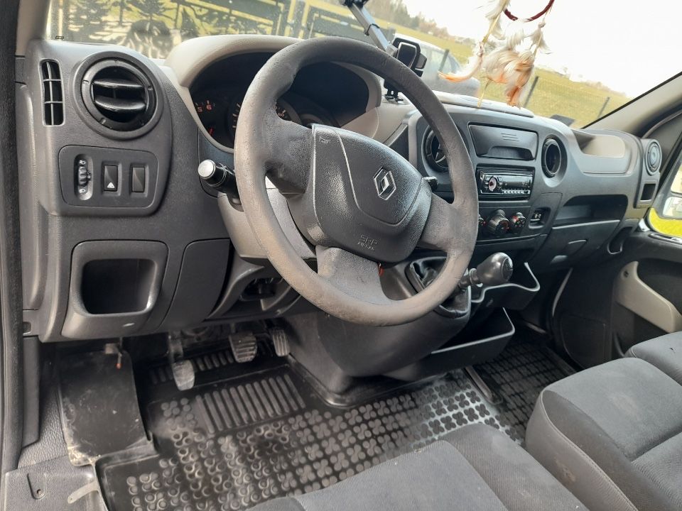 Sprzedam, zamienię samochód Renault Master bliźniak winda i kurnik