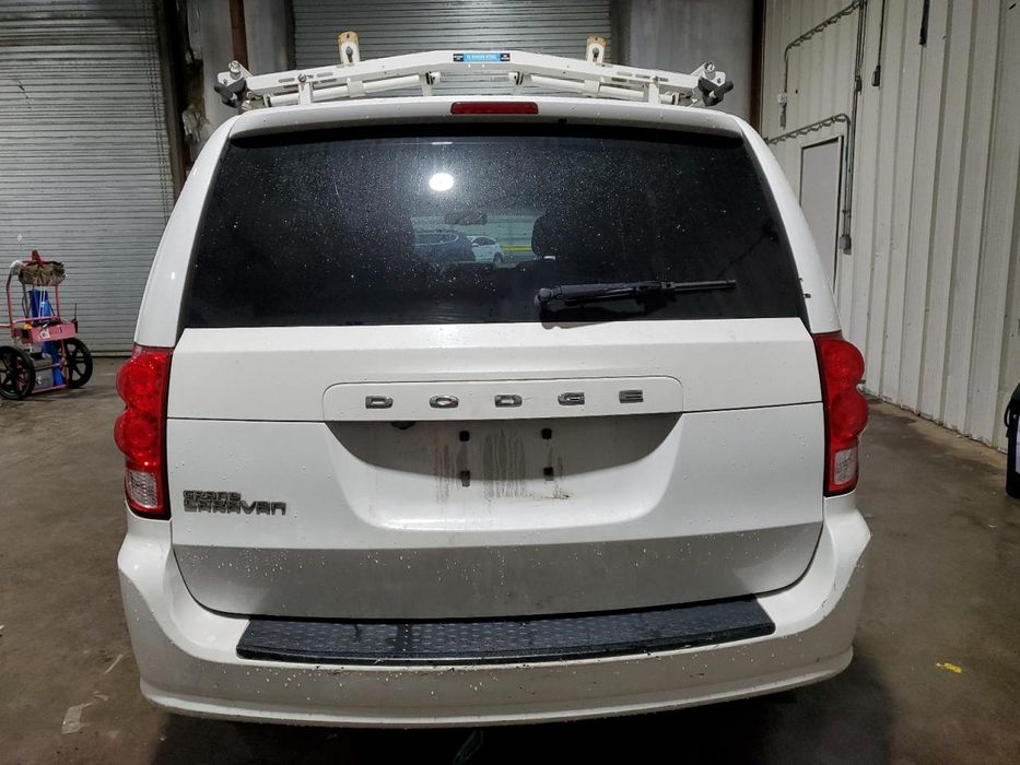 Бампер Dodge Grand Caravan  2011- разборка крайслер гранд запчастини