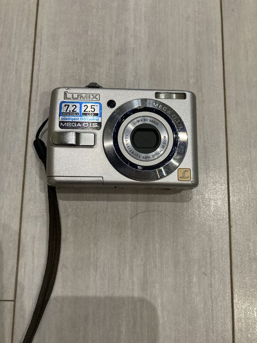 Продам фотоаппарат Panasonic DMC-LS75.