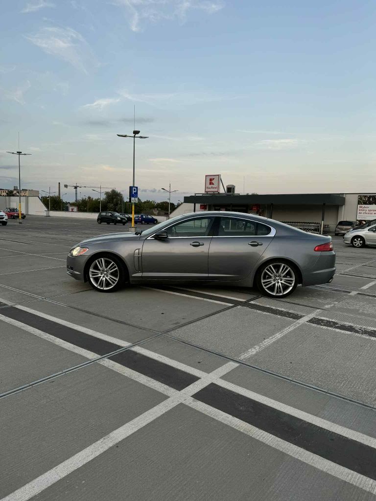 Jaguar XF 3.0D PAKIET s