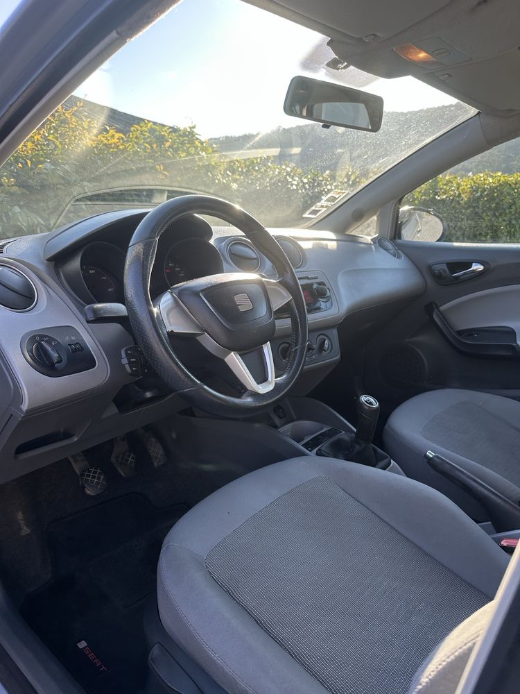 Vendo ou troco Seat Ibiza 6j 2008 Gasolina troco por mota de agua