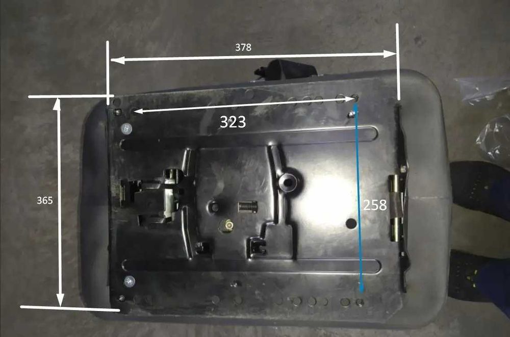 сидіння пневматичне John Deere CASE, New Holland, CLAAS, МТЗ, manitou