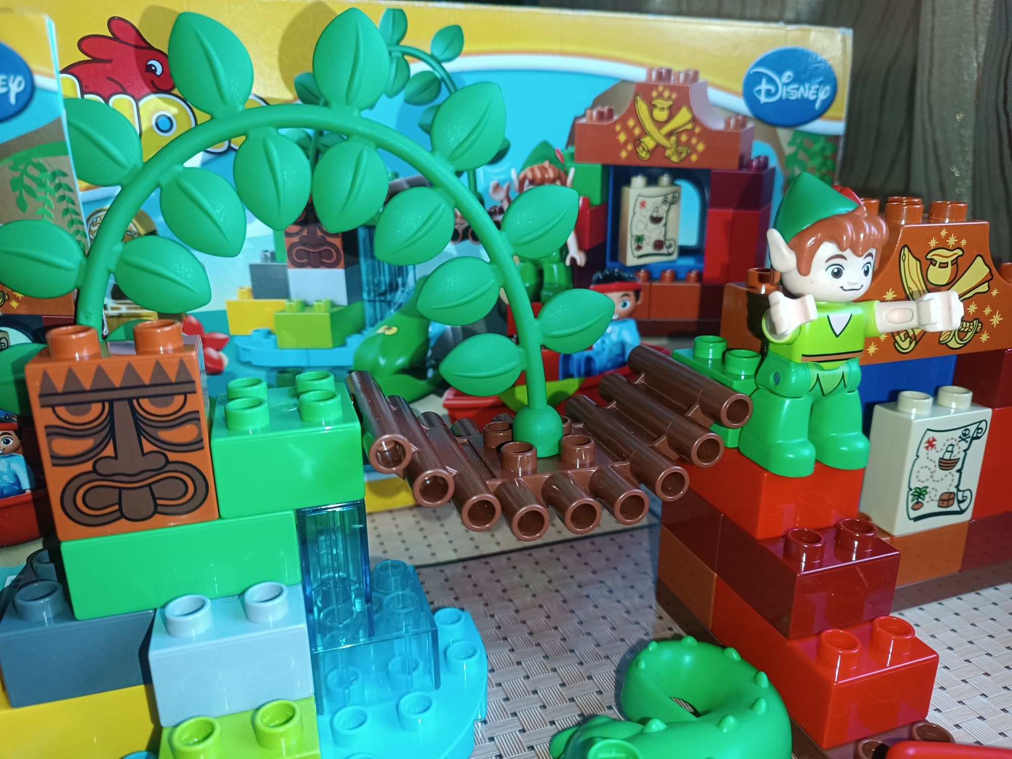 Конструктор Lego Duplo Визит Питера Пена 10526