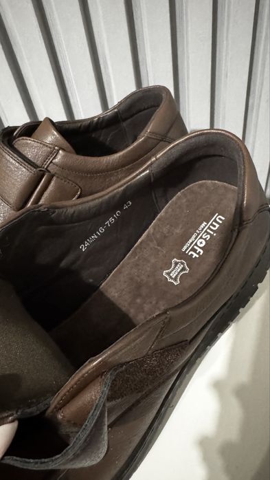 Шкіряні туфлі. Нові