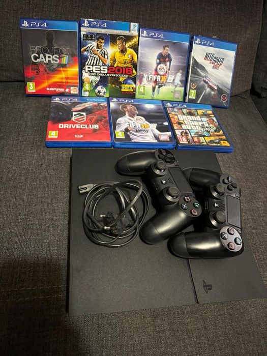 Vendo PlayStation 4 e jogos