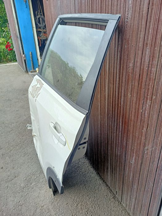 Двері Субару форестер 2019р,задні ліві