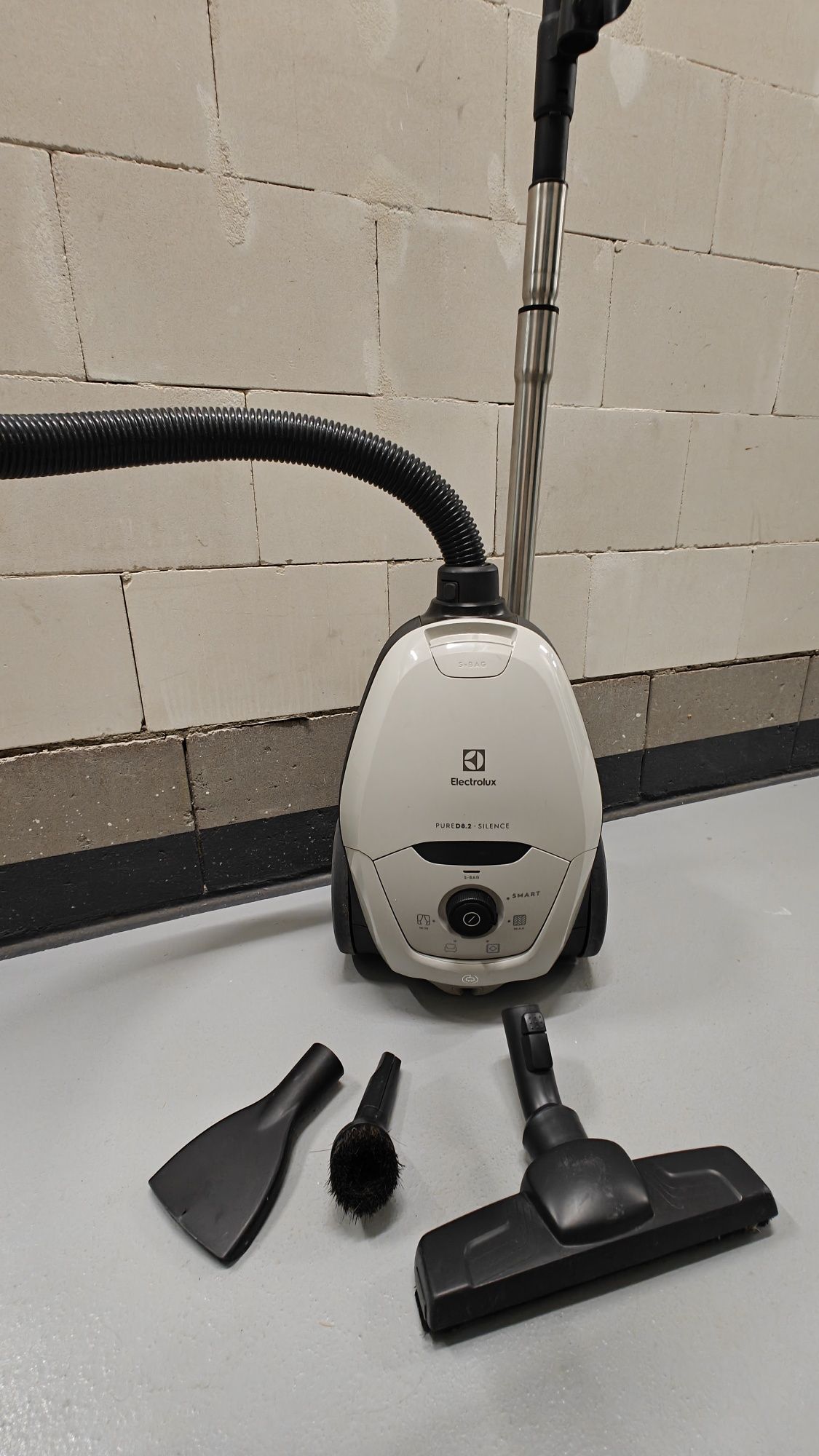 Odkurzacz Electrolux PURE D8.2 Silence