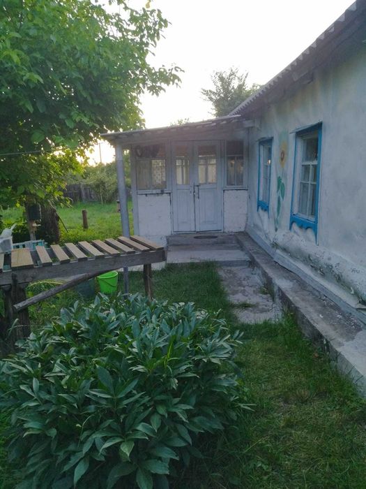 рарітетний будинок в селі під дачу