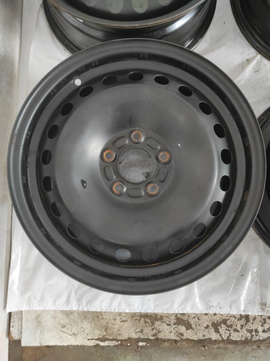 Felgi stalowe Stalówki FORD R 16 5x108 otwór 63,3 Bardzo Ładne