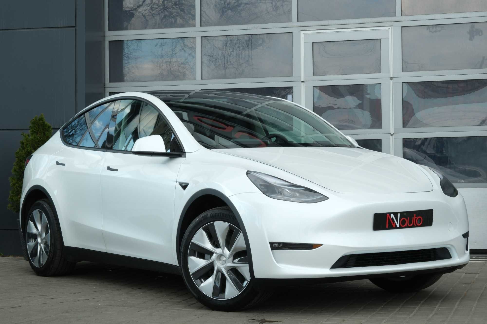 Tesla Model Y Автомобиль